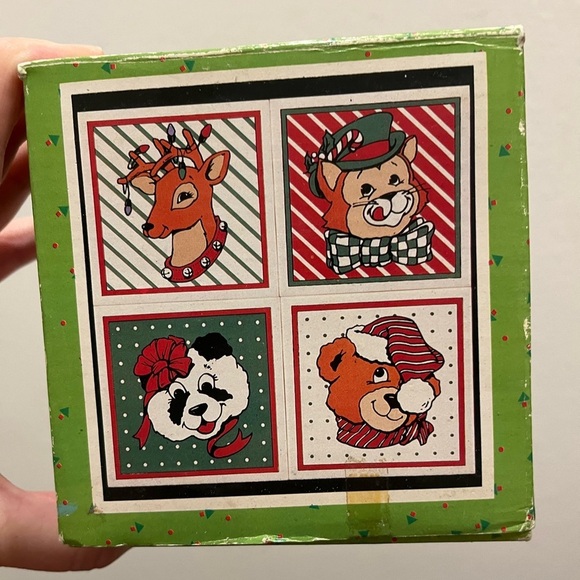 Vintage Set Of 4 Christmas Trivets Size 4x4 - Picture 1 of 5